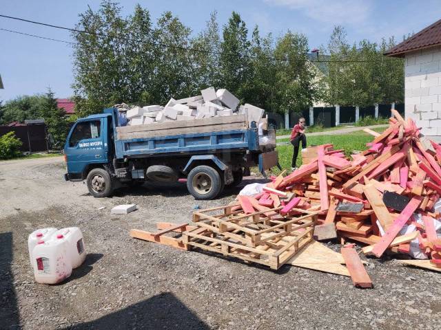 Вывоз мусора с чердака в Сосновом Боре в октябре